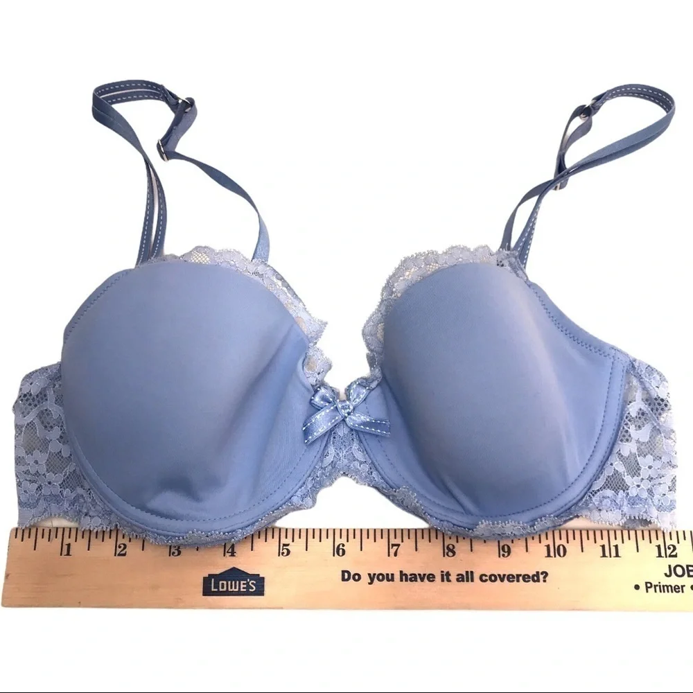 ⚡️ LAST CHANCE MARKDOWN !⭐️✨Chantelle Bra 32A Smooth Cup Underwire Lilac Blue